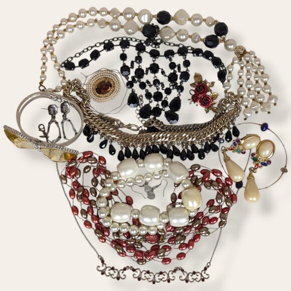 002 - Vintage To Now Jewelry Lot - Statement - Picture 1 of 5